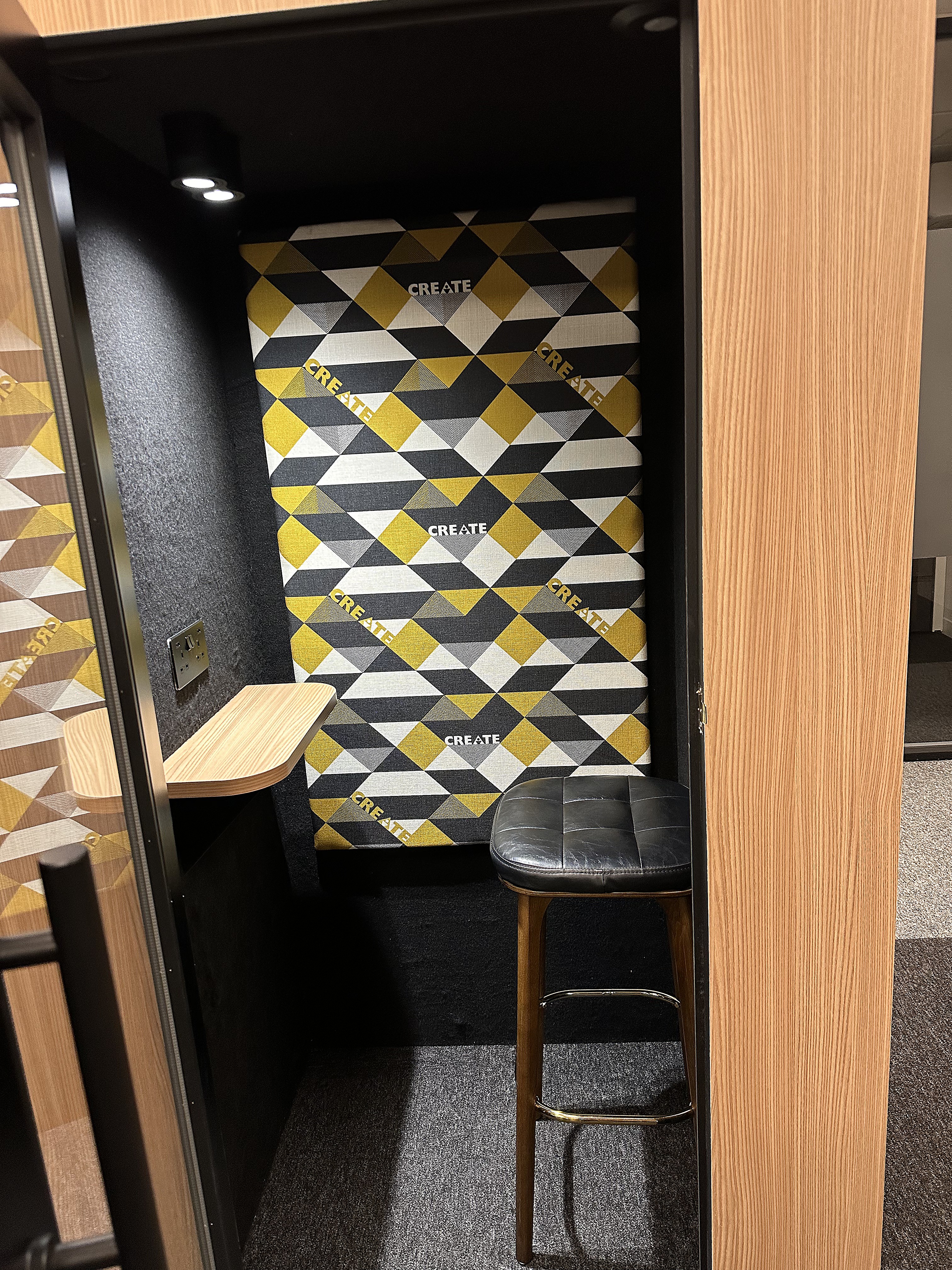 Bespoke Desks & Counters - Image 12
