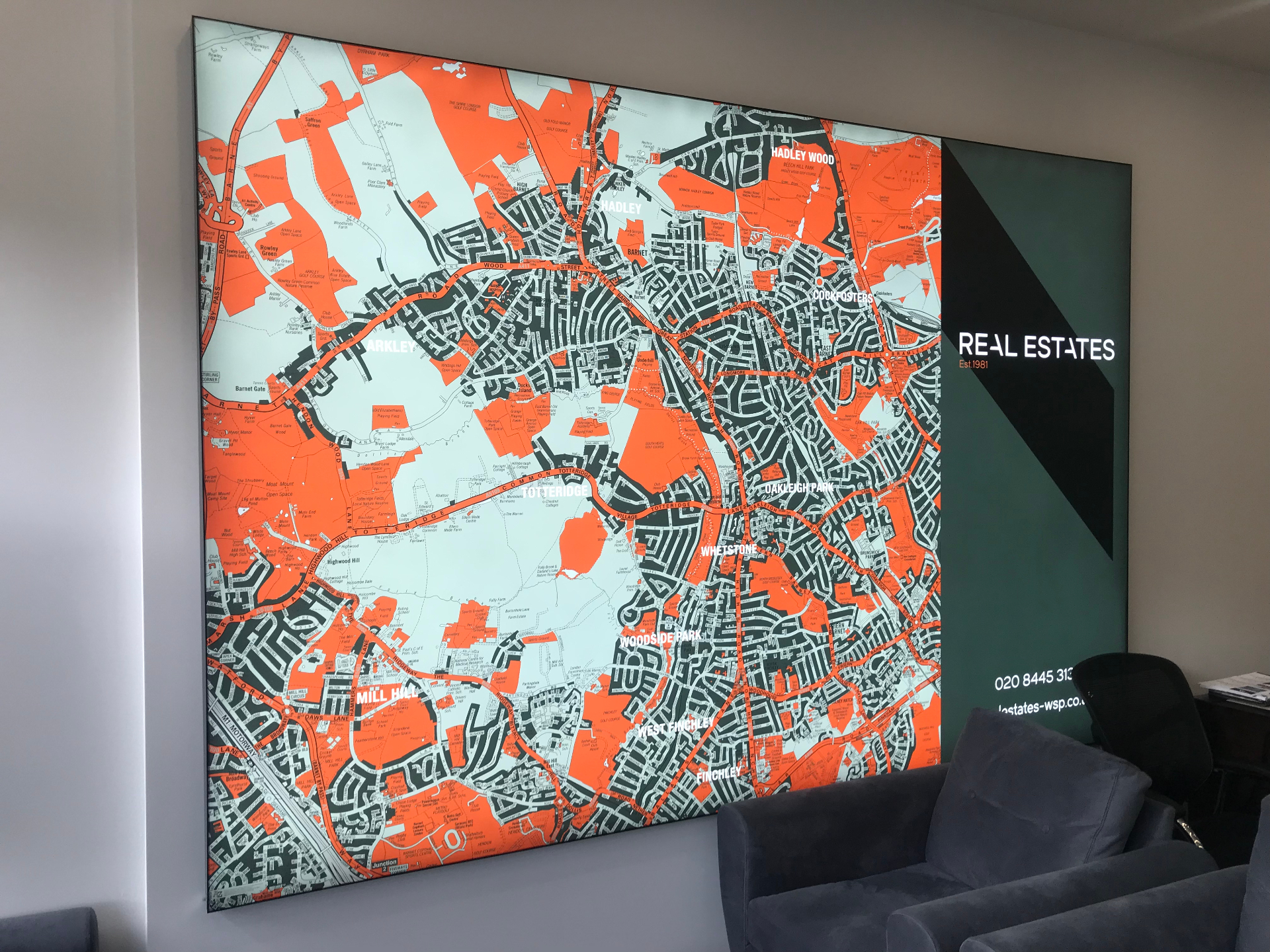 Illuminated Maps & Graphics