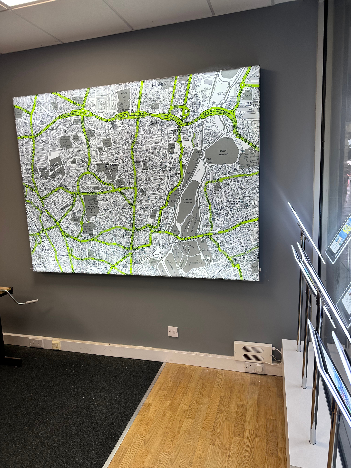Illuminated Maps & Graphics - Image 6