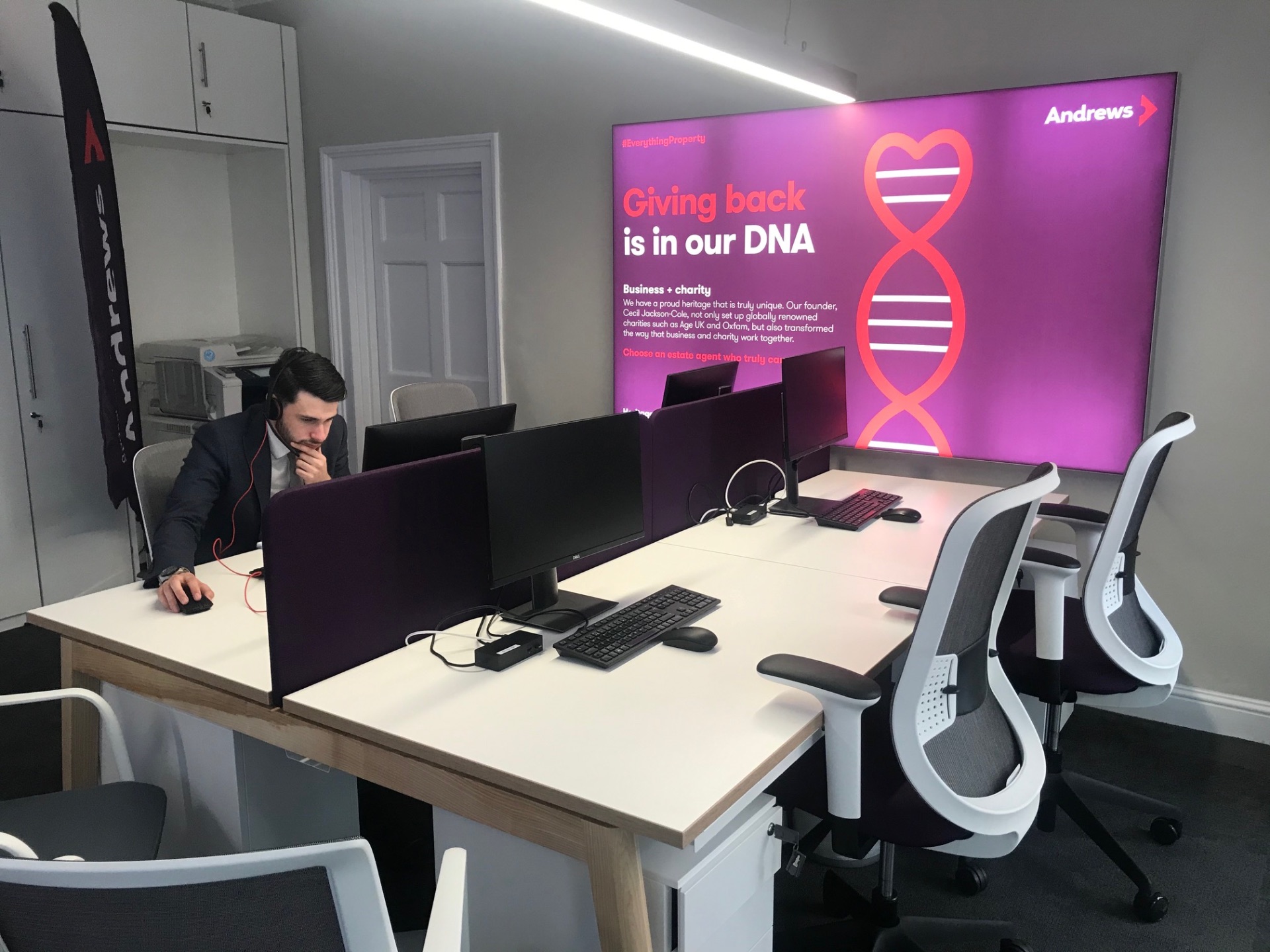 Desking & Seating 5