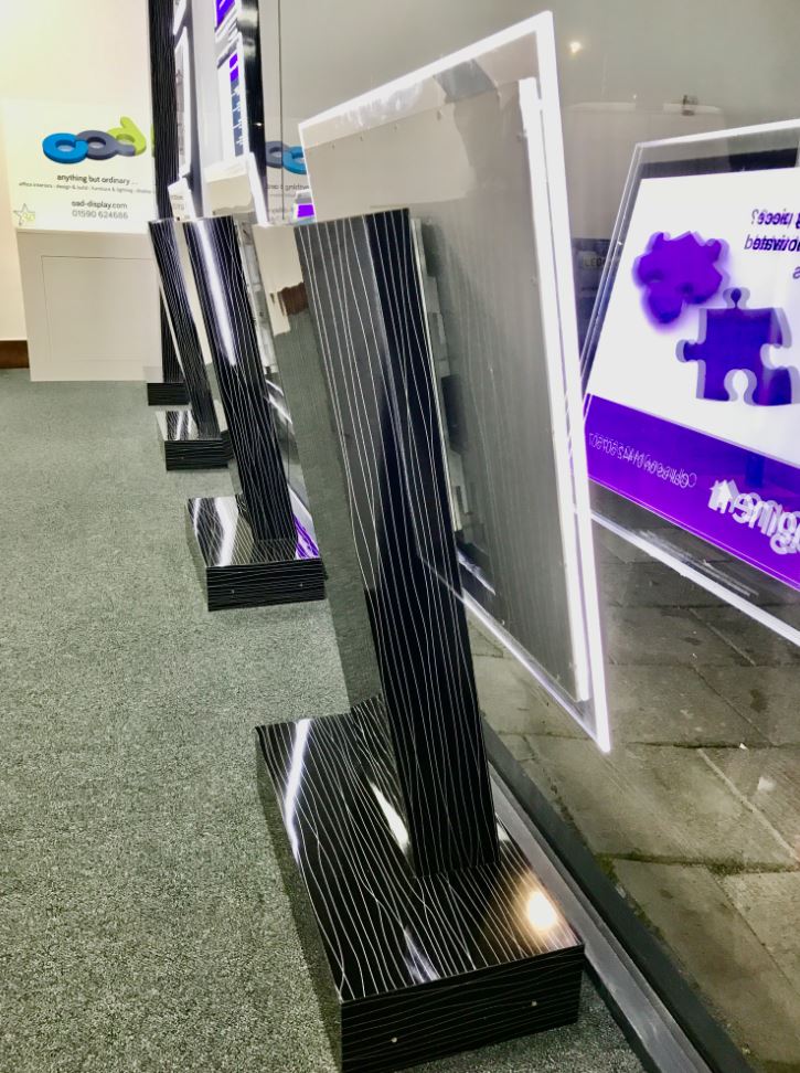 Stance Freestanding Display's - Image 7