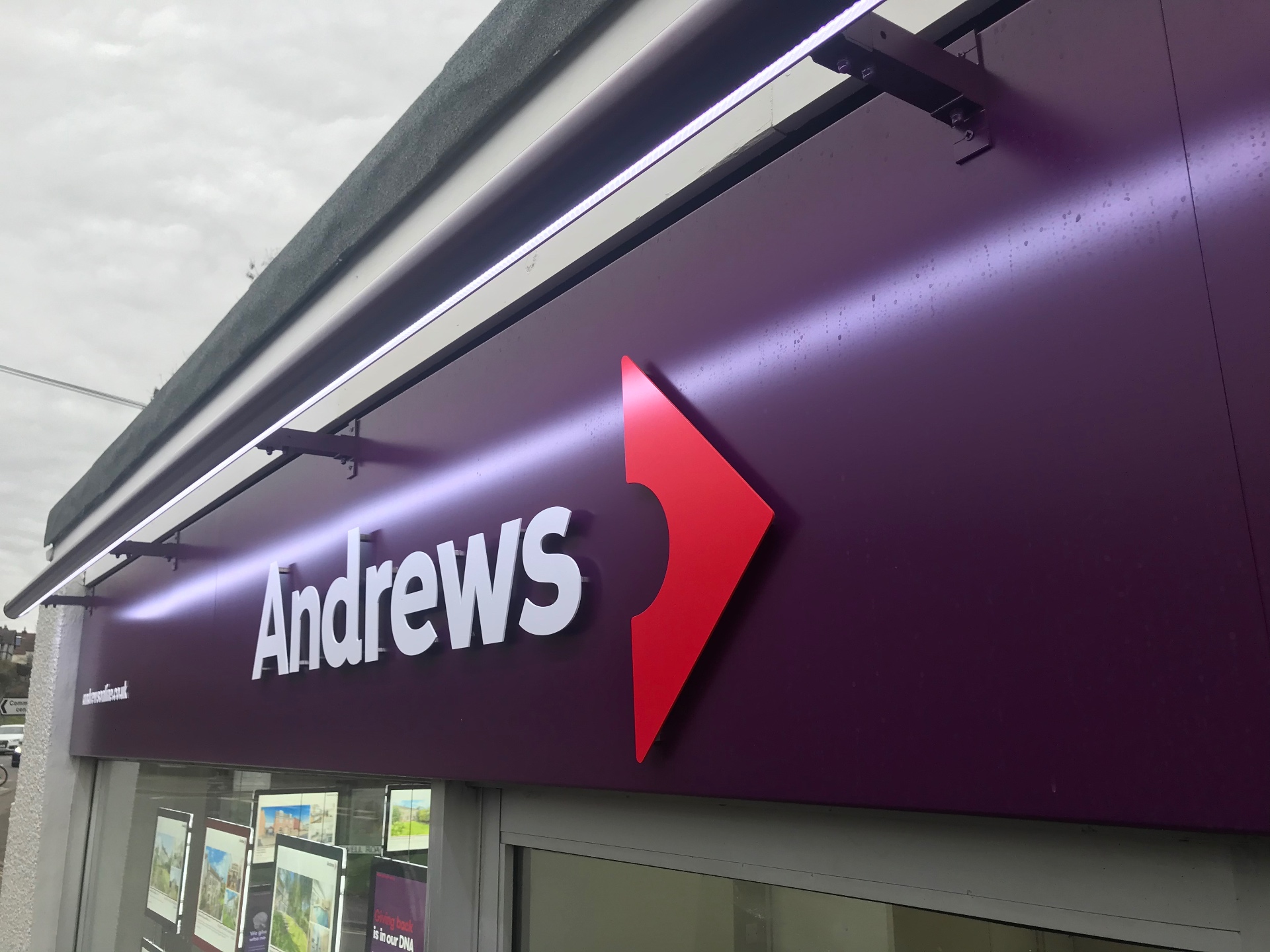 Fascia Signs - LED Overhead Trough Illuminated - Image 14
